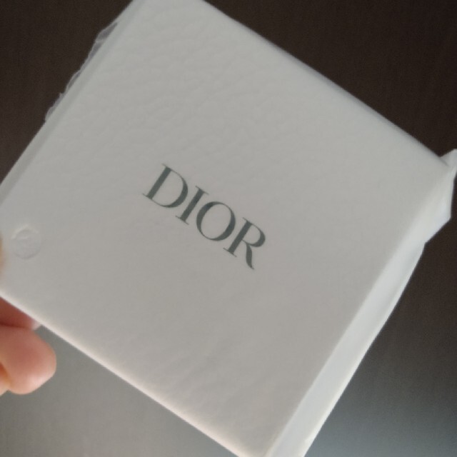 Christian Dior(クリスチャンディオール)のChristian Dior　スマホリング　新品 スマホ/家電/カメラのスマホアクセサリー(その他)の商品写真