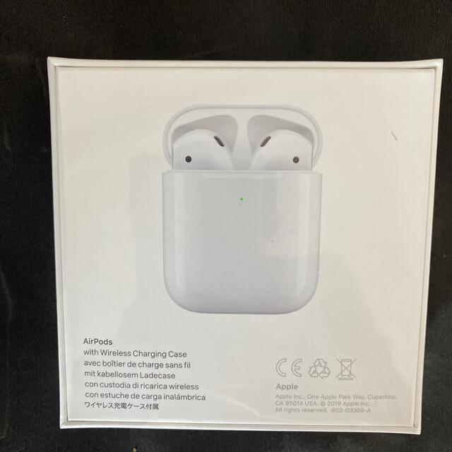 Apple(アップル)のAir Pods ワイヤレス充電ケース付き　新品未使用 スマホ/家電/カメラのオーディオ機器(ヘッドフォン/イヤフォン)の商品写真