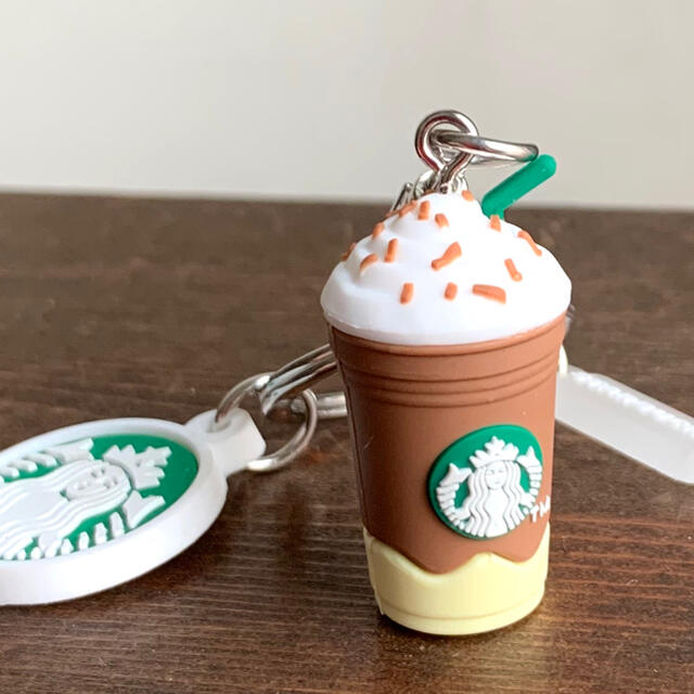 Starbucks Coffee(スターバックスコーヒー)のスターバックス フラペチーノキーホルダー レディースのファッション小物(キーホルダー)の商品写真