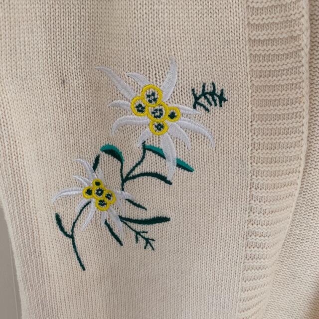 SPIGA(スピーガ)の未使用！SPIGA 花刺繍　ニット　ロングカーディガン レディースのトップス(カーディガン)の商品写真