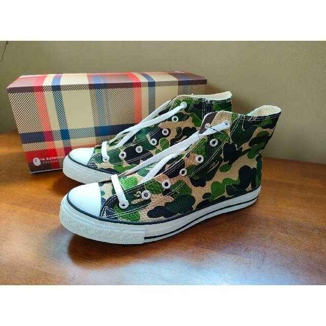 A BATHING APE(アベイシングエイプ)の【新品未使用】A BATHING APE ABC CAMO APE STA HI メンズの靴/シューズ(スニーカー)の商品写真