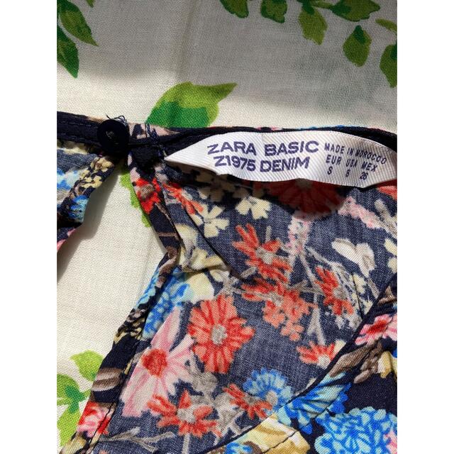 ZARA(ザラ)のZARA BASIC 花柄　長袖ワンピース　ネイビー　Sサイズ レディースのワンピース(ひざ丈ワンピース)の商品写真