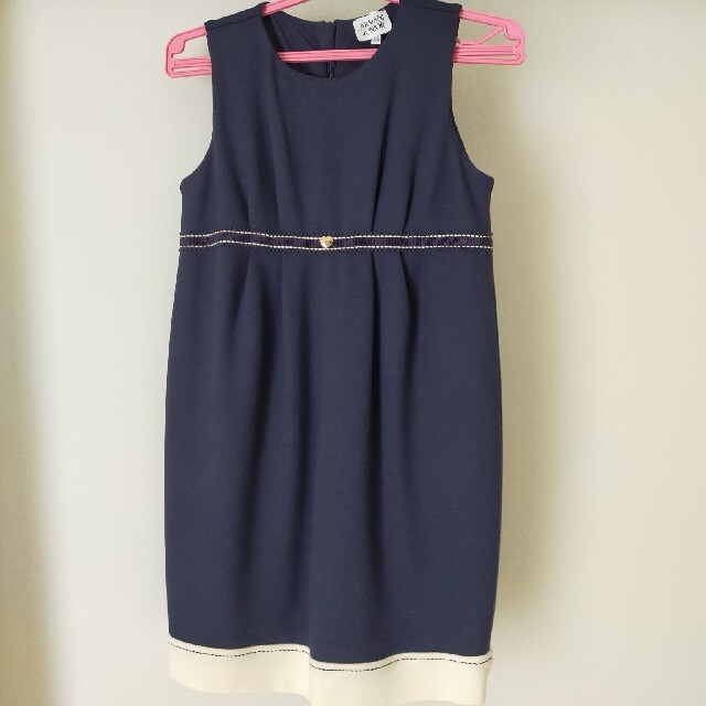 ARMANI JUNIOR(アルマーニ ジュニア)のARMANI JUNIOR ネイビーワンピース キッズ/ベビー/マタニティのキッズ服女の子用(90cm~)(ワンピース)の商品写真