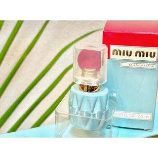 ミュウミュウ(miumiu)の【最終値下げ】新品miu miuの オードパルファム香水(香水(女性用))