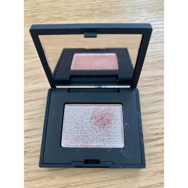 NARS(ナーズ)のＮＡＲＳ ハードワイヤードアイシャドー5342 イリデッセントピンクライラック コスメ/美容のベースメイク/化粧品(アイシャドウ)の商品写真