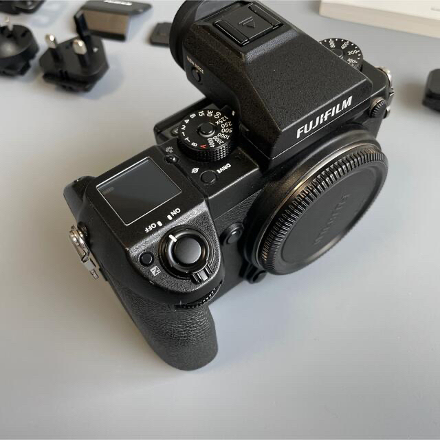 FUJIFILM GFX 50S スマホ/家電/カメラのカメラ(ミラーレス一眼)の商品写真