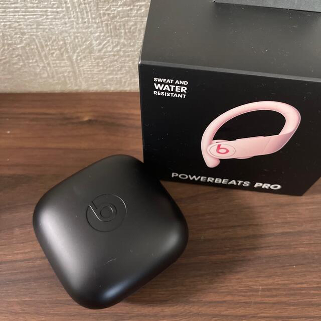 Beats by Dr Dre(ビーツバイドクタードレ)のPowerbeats Pro MXY72PA/A  【クラウドピンク】 スマホ/家電/カメラのオーディオ機器(ヘッドフォン/イヤフォン)の商品写真