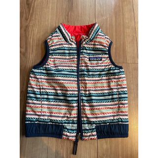 パタゴニア(patagonia)のパタゴニア  リバーシブルベスト　2T(ジャケット/上着)