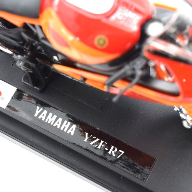 ヤマハ　YAMAHA YZF-R7 エンタメ/ホビーのおもちゃ/ぬいぐるみ(ミニカー)の商品写真