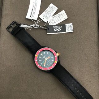 SEIKO5 ジョジョコラボ　ナランチャ・ギルガモデル