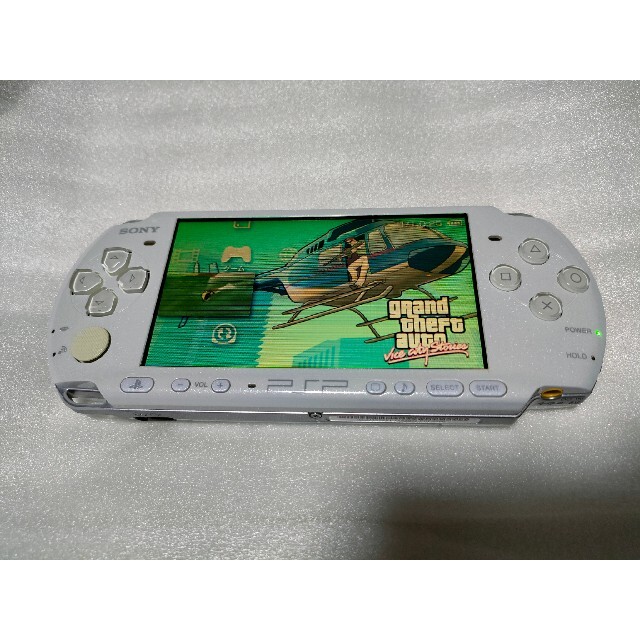 SONY(ソニー)のPSP3000pw エンタメ/ホビーのゲームソフト/ゲーム機本体(携帯用ゲーム機本体)の商品写真