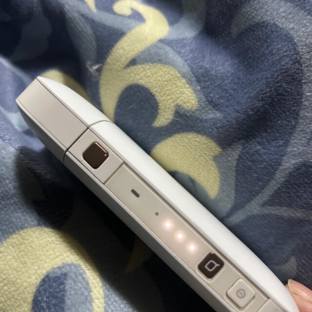 IQOS(アイコス)のiQOSチャージャーのみ メンズのファッション小物(タバコグッズ)の商品写真