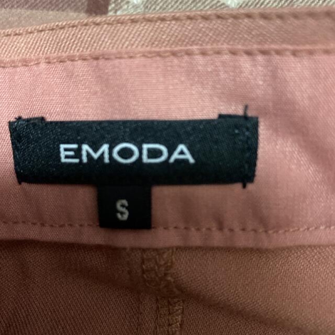 EMODA(エモダ)のスカート　エモダ　Sサイズ　春色 レディースのスカート(ひざ丈スカート)の商品写真