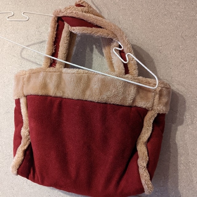 Nina mew(ニーナミュウ)のニーナミュウ　ムートン風　ビジュー　バッグ レディースのバッグ(ハンドバッグ)の商品写真