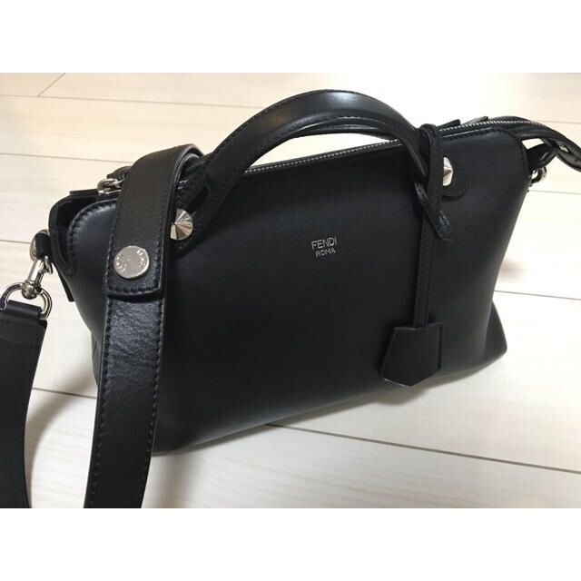 大人気新品 FENDI - フェンディ FENDI ハンドバッグ - zoopalic.com