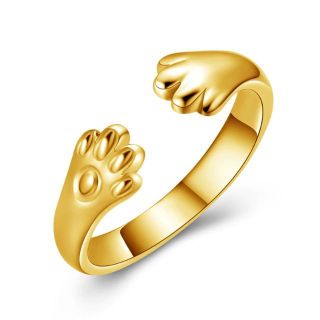 猫の手を借りられるリング ゴールド　指輪キャット 猫 レディース フリーサイズ(リング(指輪))