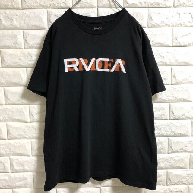 RVCA(ルーカ)の2枚セット　RVCA  GILDAN Tシャツ　デカロゴ　メンズMサイズ メンズのトップス(Tシャツ/カットソー(半袖/袖なし))の商品写真