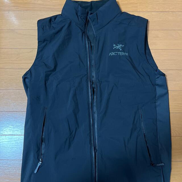 ARC'TERYX(アークテリクス)のARC’TERYX ATOM SL VEST  メンズのトップス(ベスト)の商品写真