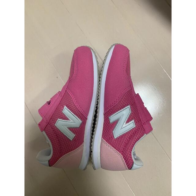 New Balance(ニューバランス)のニューバランス　15.5 ピンク キッズ/ベビー/マタニティのキッズ靴/シューズ(15cm~)(スニーカー)の商品写真