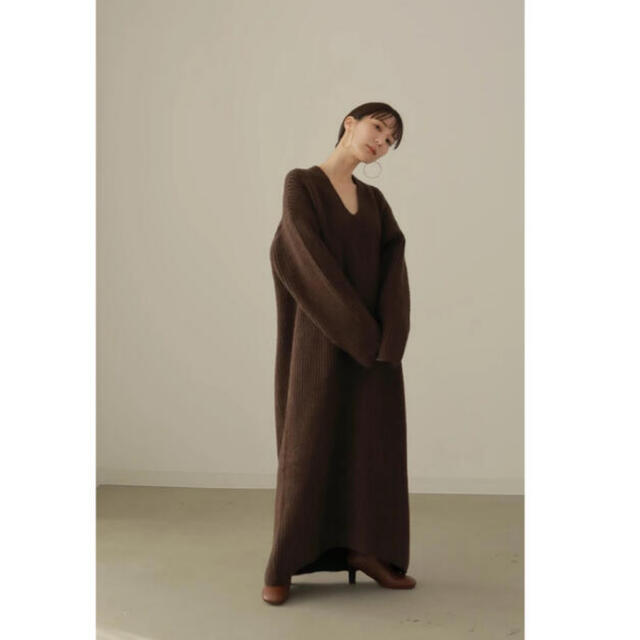 TODAYFUL(トゥデイフル)のlouren vneck cocoon knit onepiece レディースのワンピース(ロングワンピース/マキシワンピース)の商品写真