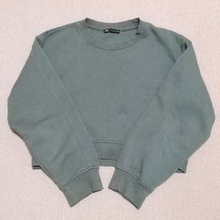 ザラ(ZARA)の最終価格!!【ZARA】クロップド丈スウェットトップス Mサイズ グリーン(トレーナー/スウェット)