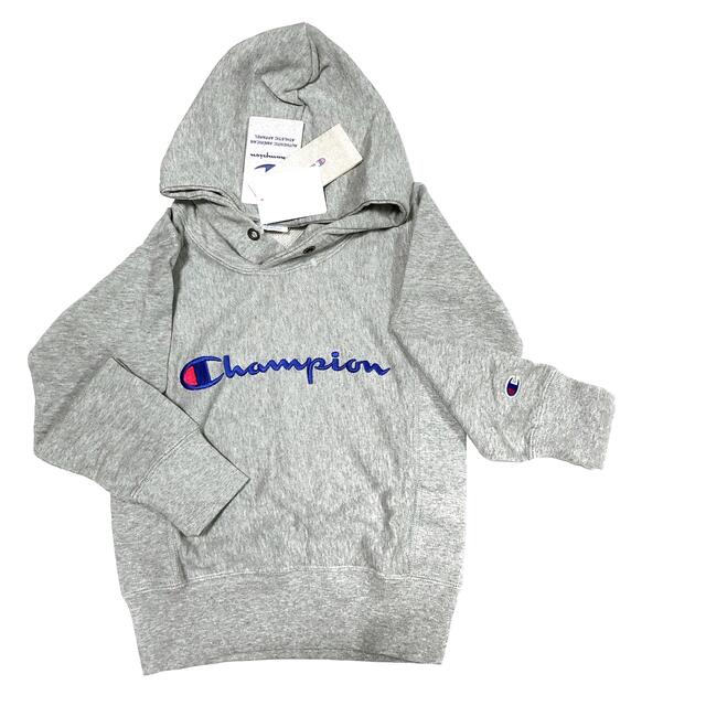 Champion(チャンピオン)の【未使用】《リバースウェーブ②》 チャンピオン パーカー グレー 130㎝ キッズ/ベビー/マタニティのキッズ服男の子用(90cm~)(その他)の商品写真