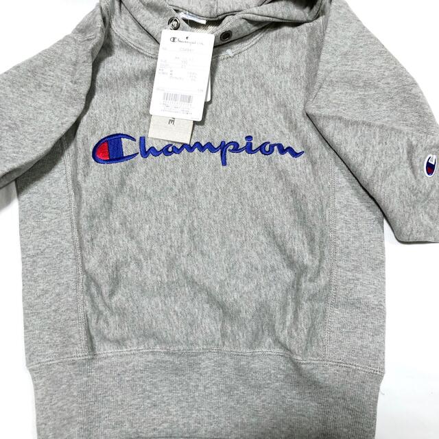 Champion(チャンピオン)の【未使用】《リバースウェーブ②》 チャンピオン パーカー グレー 130㎝ キッズ/ベビー/マタニティのキッズ服男の子用(90cm~)(その他)の商品写真