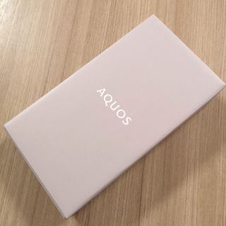 シャープ(SHARP)のAQUOS sense6 シルバー SH-RM19 SIMフリースマートフォン(スマートフォン本体)