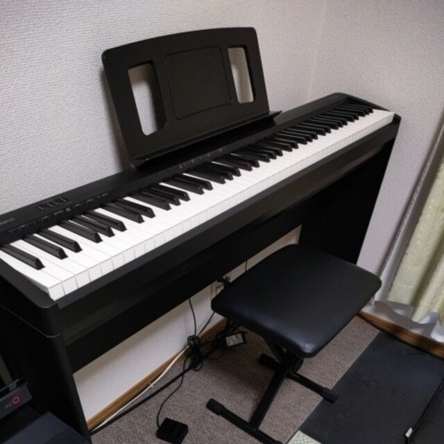ほぼ新品 電子ピアノ 省スペース ローランド FP-10 台付き 88鍵 | www