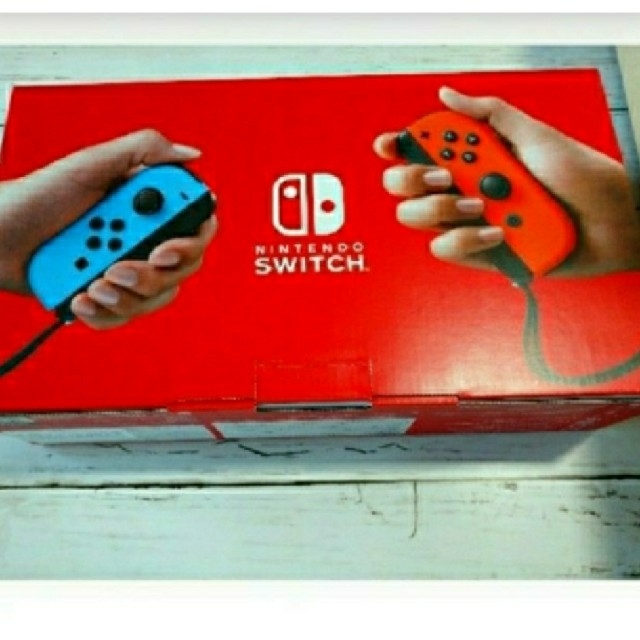 Nintendo Switch [ネオンブルー・ネオンレッド]