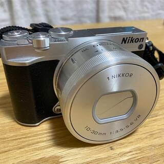 ニコン(Nikon)の購入者確定ニコン ミラーレス Nikon 1 J5 ダブルレンズキット (ミラーレス一眼)