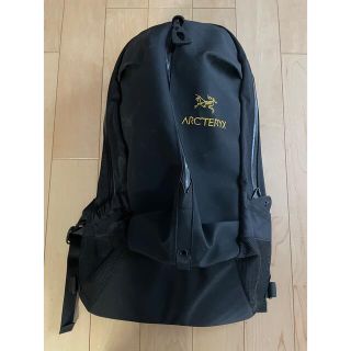 アークテリクス(ARC'TERYX)のアークテリクス アロー22 リュック ブラック(バッグパック/リュック)