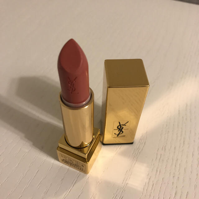 Yves Saint Laurent Beaute(イヴサンローランボーテ)のイブサンローラン☆ルージュ コスメ/美容のベースメイク/化粧品(口紅)の商品写真