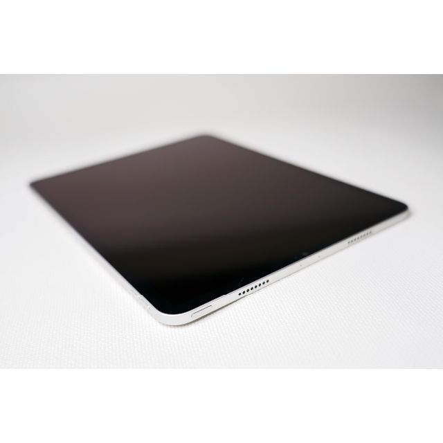 Apple(アップル)のApple iPad Pro11インチ 第3世代 256GB M1 スマホ/家電/カメラのPC/タブレット(タブレット)の商品写真