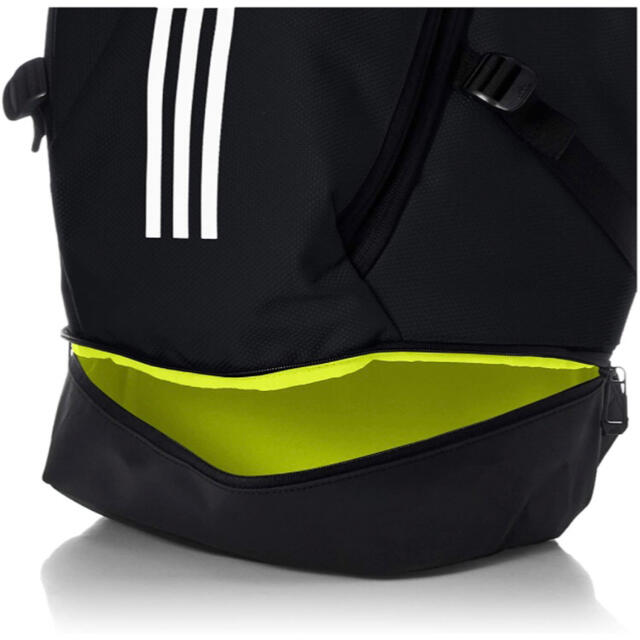 adidas(アディダス)のadidas リュック  ブラック　30L メンズのバッグ(バッグパック/リュック)の商品写真
