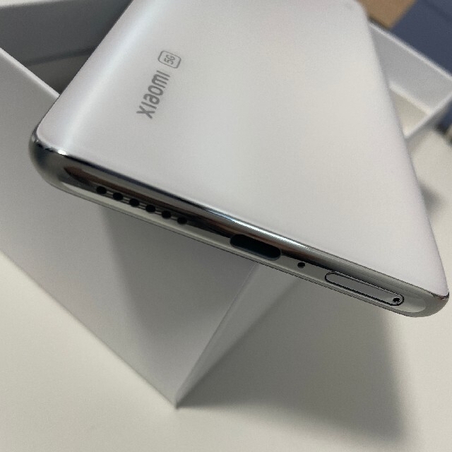 ANDROID(アンドロイド)のフリル様専用Xiaomi 11T pro 256GB ホワイト 国内SIMフリー スマホ/家電/カメラのスマートフォン/携帯電話(スマートフォン本体)の商品写真