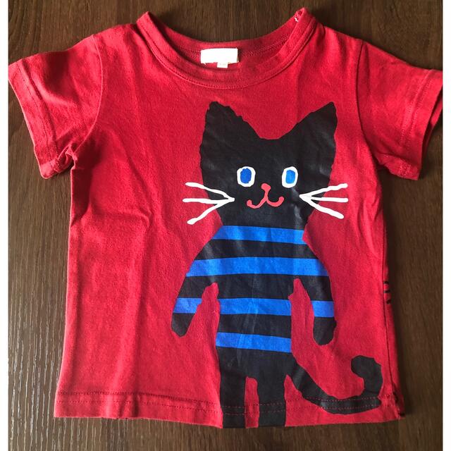 HusHush(ハッシュアッシュ)の美品☆ハッシュアッシュ　100 半袖　Tシャツ　ねこ　男の子　赤　バックプリント キッズ/ベビー/マタニティのキッズ服男の子用(90cm~)(Tシャツ/カットソー)の商品写真