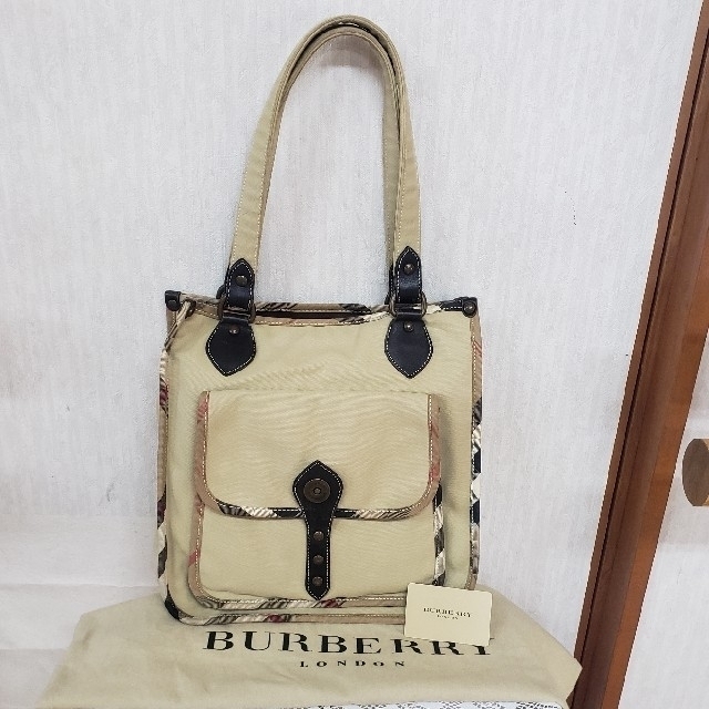 BURBERRY(バーバリー)のアッキー様専用BURBERRYロンドン　キャンバス×レザー×ノバチェック美品 レディースのバッグ(トートバッグ)の商品写真