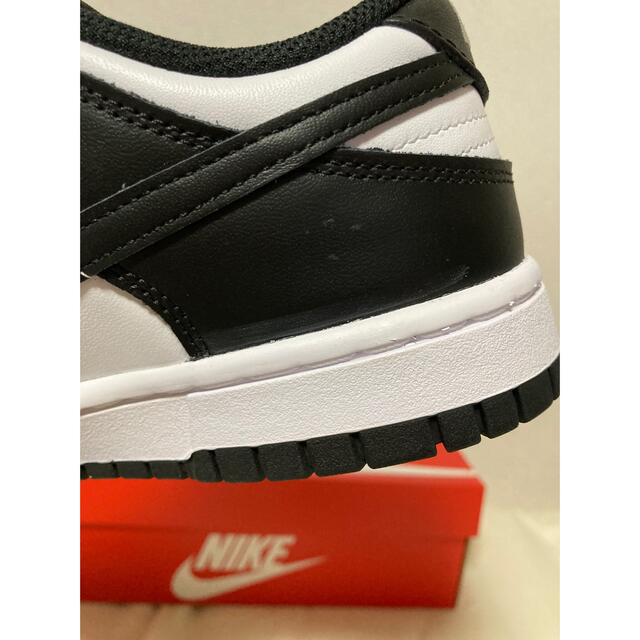 NIKE(ナイキ)のNike WMNS Dunk Low Retro White/Black レディースの靴/シューズ(スニーカー)の商品写真