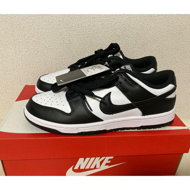 NIKE(ナイキ)のNike WMNS Dunk Low Retro White/Black レディースの靴/シューズ(スニーカー)の商品写真