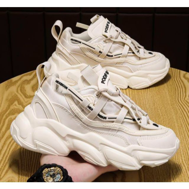 ハイテクダッドスニーカー クリームホワイト　ユニセックス　25.5〜26 新品 メンズの靴/シューズ(スニーカー)の商品写真