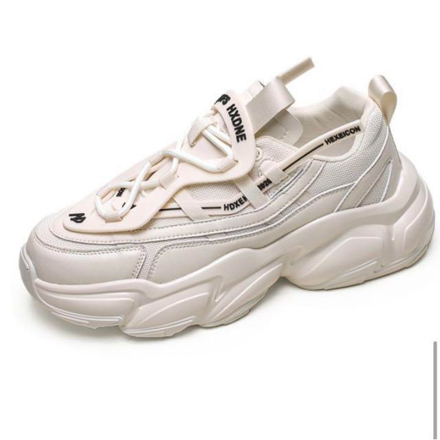 ハイテクダッドスニーカー クリームホワイト　ユニセックス　25.5〜26 新品 メンズの靴/シューズ(スニーカー)の商品写真