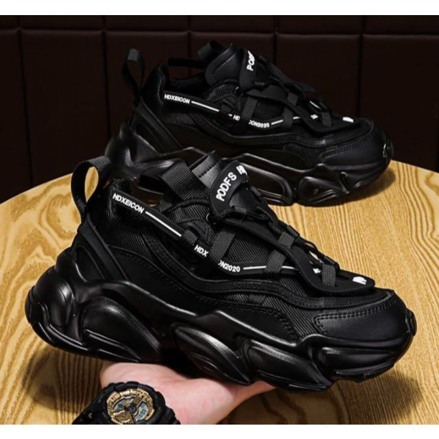 ハイテクダッドスニーカー ブラック　ユニセックス　24.5〜25 新品未使用 メンズの靴/シューズ(スニーカー)の商品写真
