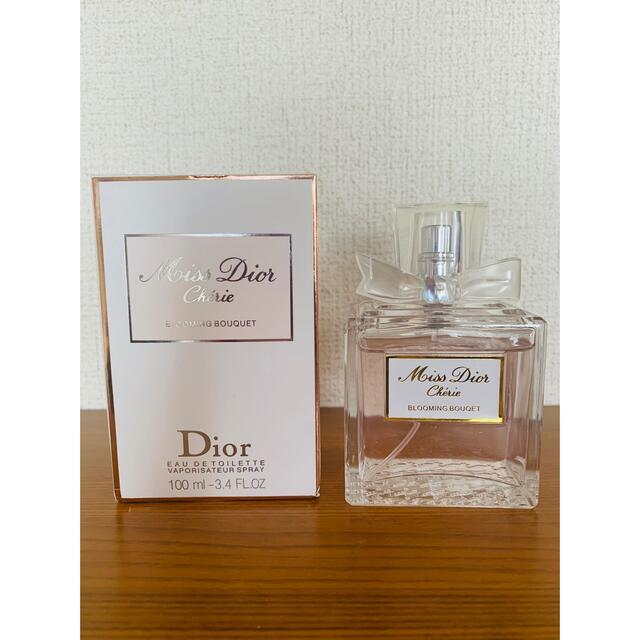 Dior　香水　ブルーミングブーケ