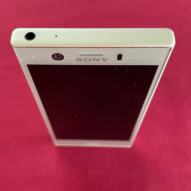 Xperia(エクスペリア)のXperia XZ1 Compact SO-02K White Silver スマホ/家電/カメラのスマートフォン/携帯電話(スマートフォン本体)の商品写真