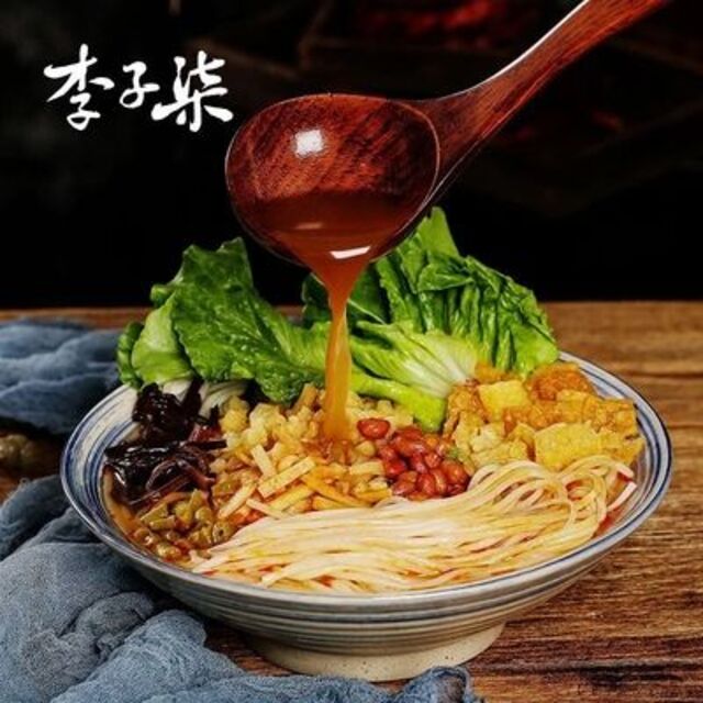 10袋 李子柒螺蛳粉 螺蛳粉 李子柒 螺丝粉 ルオスーフェン10パック 食品/飲料/酒の食品(麺類)の商品写真