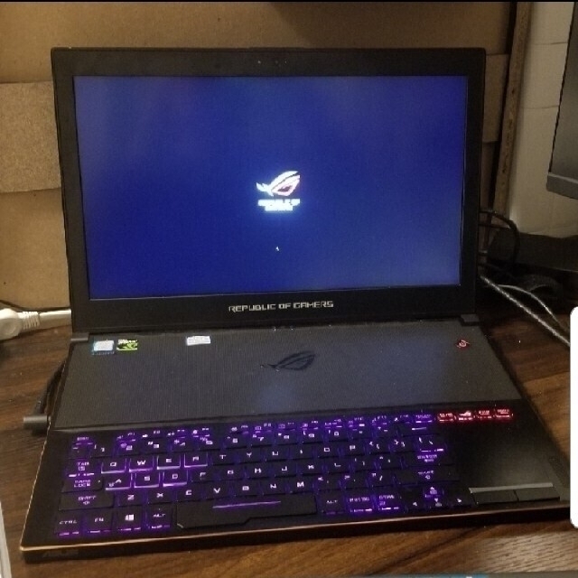 GamingROG Zephyrus GX501GI i7 24GBメモリ GTX 1080