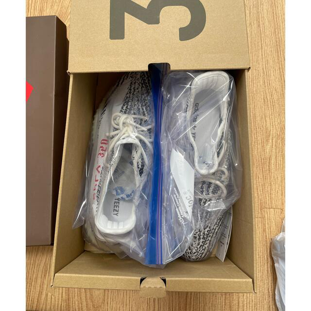 adidas(アディダス)のadidas YEEZY BOOST 350 V2 zebra メンズの靴/シューズ(スニーカー)の商品写真