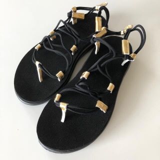 テバ(Teva)のteva VOYA INFINITY METALLIC 低反発クッションソール(サンダル)