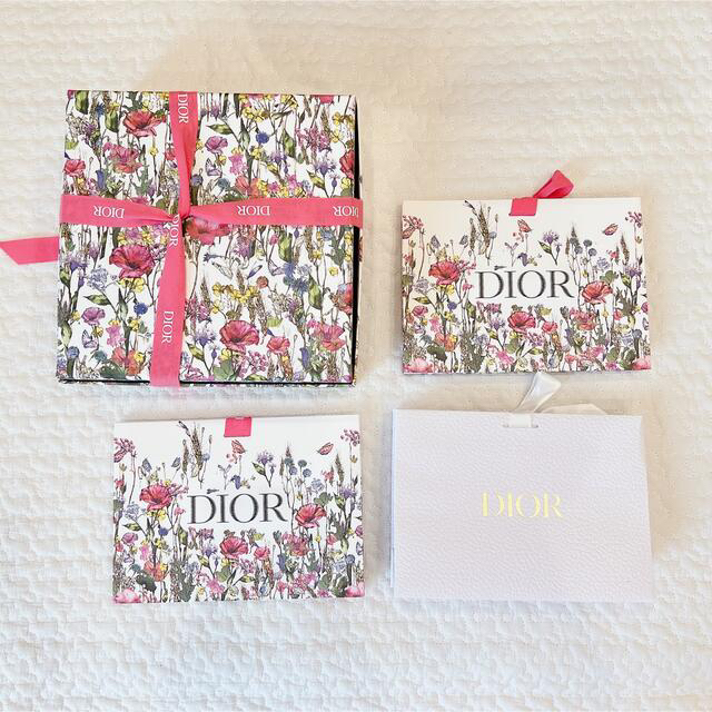 Dior - Dior ディオール ギフトボックス ショップ袋 ショップバッグ 箱 紙袋の通販 by si｜ディオールならラクマ
